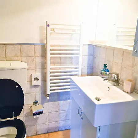 Zara فندق مبيت وإفطار